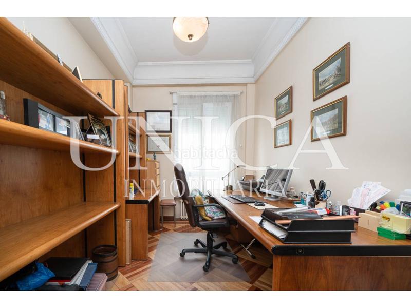 Foto d3bdba39-7e37-4de5-92c7-580ddbf712f7. Tríplex ático tríplex en Almagro en Almagro Madrid