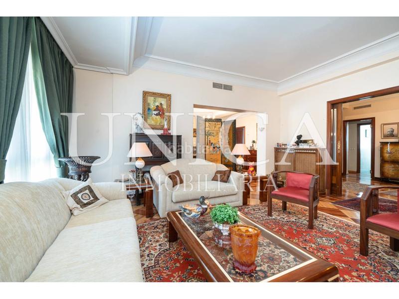 Foto d7c1b053-26ee-45af-82a3-a52b05ff4240. Tríplex ático tríplex en Almagro en Almagro Madrid