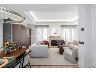 Piso en Jerónimos. Junto al retiro, exclusiva vivienda reformada y amueblada con to