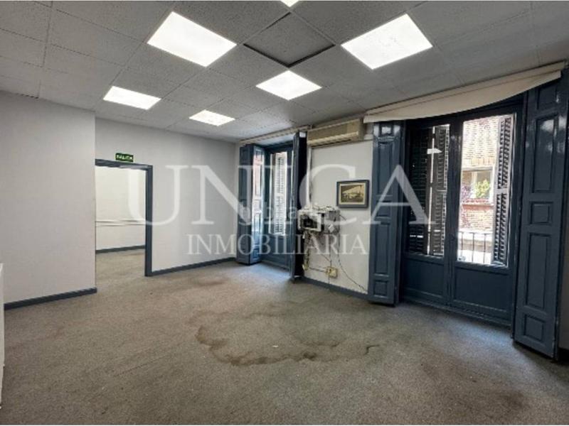Foto bedbf677-f2fb-4ba2-aa62-e2e5a3592d80. Appartamento con riscaldamento in Cortes-Huertas Madrid