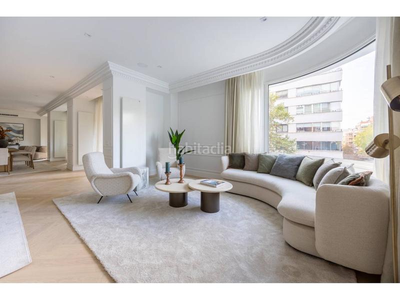 Foto f23b3b34-e8e1-4f40-85d9-059c8d11385f. Piso lujo en velazque con terraza amplia terraza en Madrid