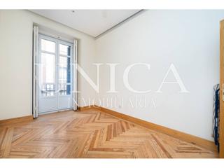 Pis a Cortes-Huertas. Piso con carácter histórico y posibilidades infinitas en huertas