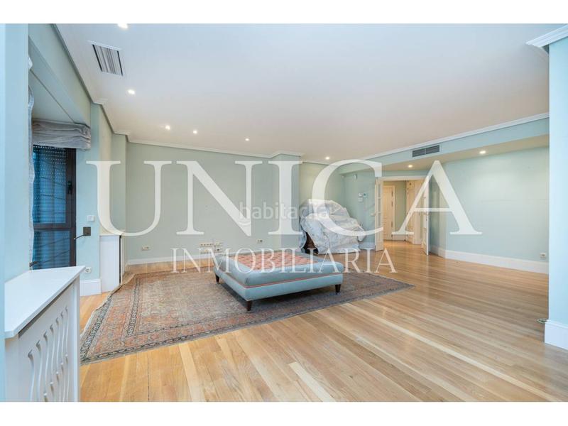 Foto 181c8d11-2b94-48ab-90eb-c5d8358d555e. Appartement avec chauffage parking piscine dans Nueva España Madrid