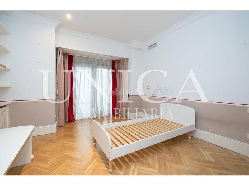 Foto 254dc9eb-82c8-450a-8fdb-0f8660180bd5. Appartement avec chauffage parking piscine dans Nueva España Madrid