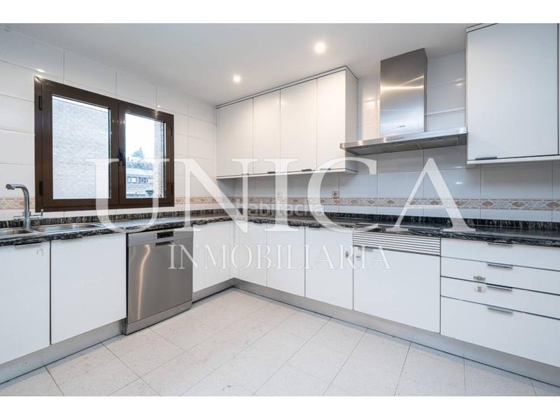 Foto 59b5f4cb-e549-4bee-b482-503591ce6869. Appartement avec chauffage parking piscine dans Nueva España Madrid