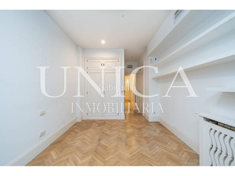 Foto 7ea1ec95-2875-44f7-a662-ffae3cf34dc0. Appartement avec chauffage parking piscine dans Nueva España Madrid