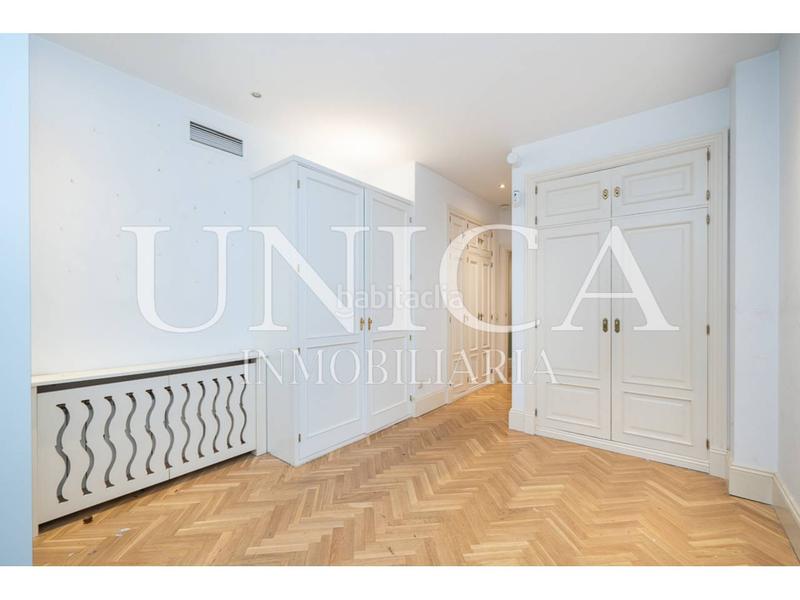 Foto 9bdc16bd-46f4-42fa-aced-22163d25a346. Appartement avec chauffage parking piscine dans Nueva España Madrid