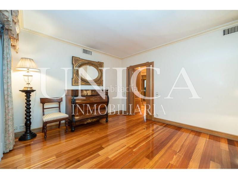 Foto 1b9810a3-1e01-4670-85fa-7f5c36be2a03. Dúplex duplex de lujo en arturo soria en Costillares Madrid