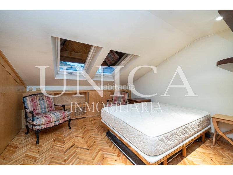 Foto 419e03d7-7ca3-41be-b757-277c8246e70b. Dúplex duplex de lujo en arturo soria en Costillares Madrid