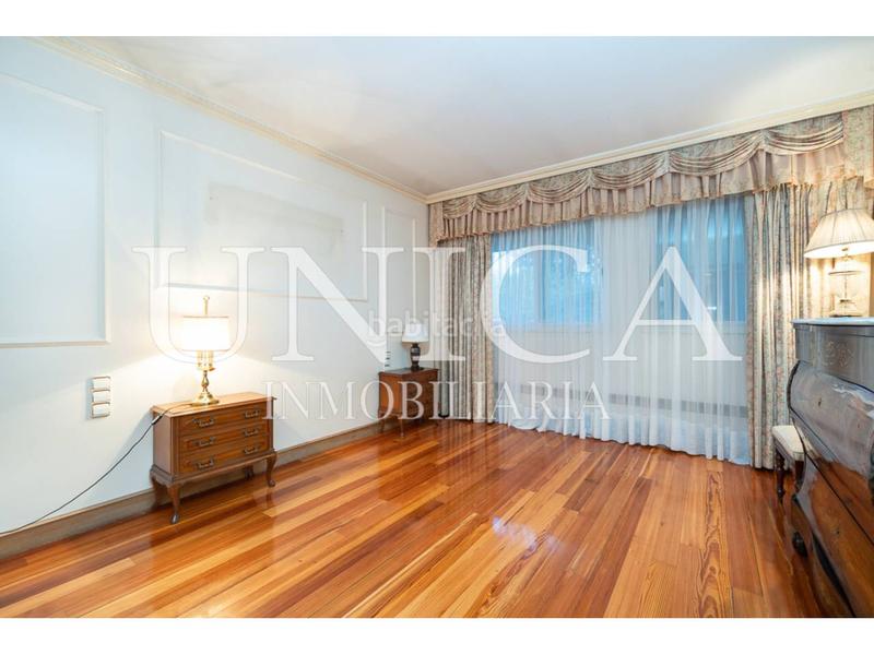 Foto 68fbdca6-ea9f-4ba4-ac00-0291efd6c52f. Dúplex duplex de lujo en arturo soria en Costillares Madrid