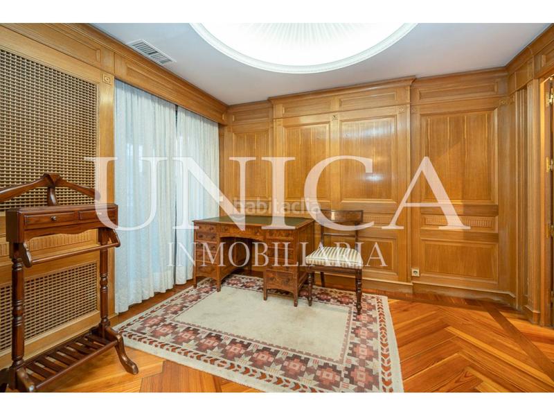 Foto 885a1630-f401-4316-b2e0-39b79326675a. Dúplex duplex de lujo en arturo soria en Costillares Madrid