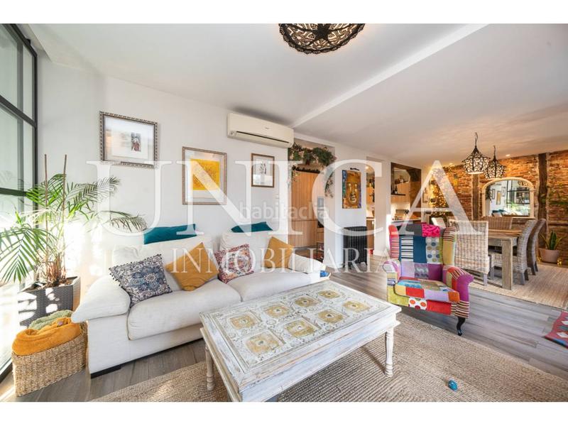 Foto 3cc93aad-1e09-44a5-833f-b5e16e32d9a2. Piso espacio, luz y cuatro balcones en arguelles en Madrid