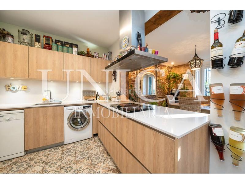 Foto 6d412b4c-bbbb-47fd-9054-209964a90a07. Piso espacio, luz y cuatro balcones en arguelles en Madrid