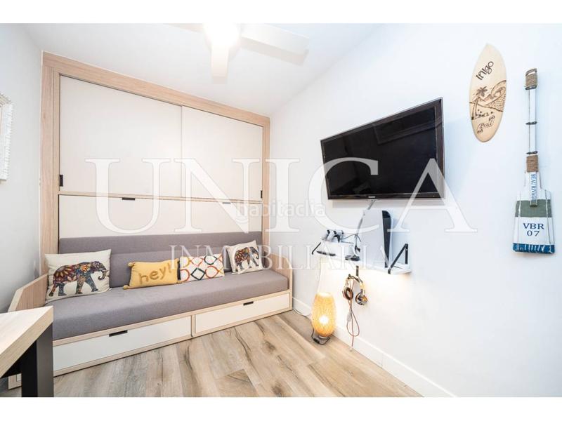 Foto da9b7084-bd20-4644-8aac-040879c016be. Piso espacio, luz y cuatro balcones en arguelles en Madrid