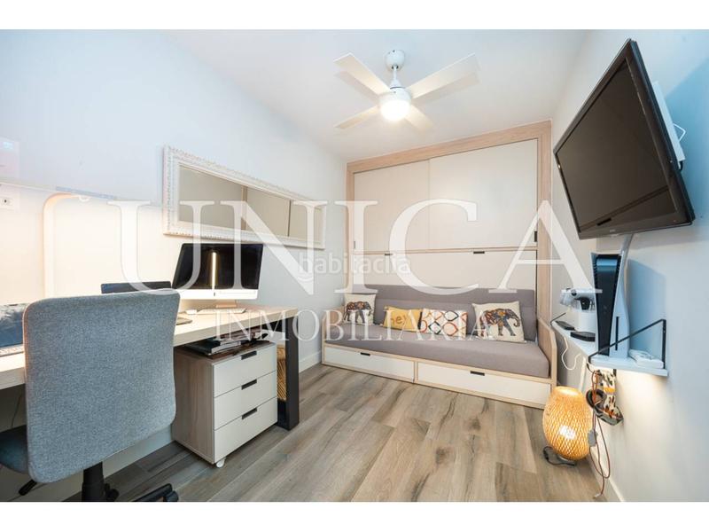 Foto f73cd8b7-c7d3-44ae-98d5-db15be46c307. Piso espacio, luz y cuatro balcones en arguelles en Madrid