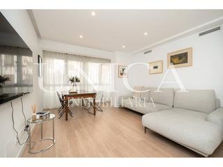 Pis a Lista. Magnífica zona en la zona de lista. reformado y luminoso.