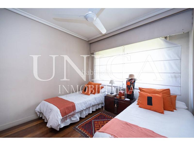 Foto 0b56a7c2-e351-40a6-b453-815ee46e4923. Piso vivienda con plaza de garaje en buena finca dEl Viso en Madrid