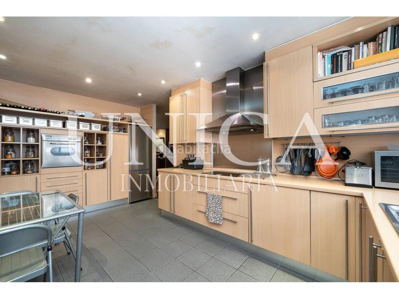 Foto 96dad6bb-4237-4ca1-b5dc-100c601625c9. Piso vivienda con plaza de garaje en buena finca dEl Viso en Madrid