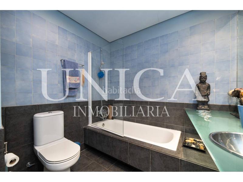 Foto 98bcca57-f9e7-4bfd-8a8d-b8a4ba75c2e8. Piso vivienda con plaza de garaje en buena finca dEl Viso en Madrid