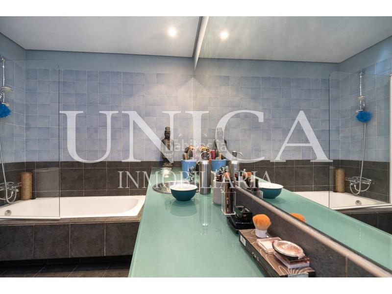 Foto 9b8b8ff2-eeac-4247-904b-53ee0503eb81. Piso vivienda con plaza de garaje en buena finca dEl Viso en Madrid