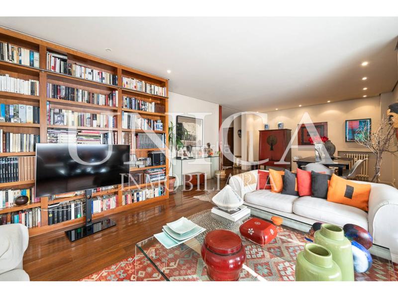 Foto fb05953b-843f-475d-a703-a746ace0198f. Piso vivienda con plaza de garaje en buena finca dEl Viso en Madrid