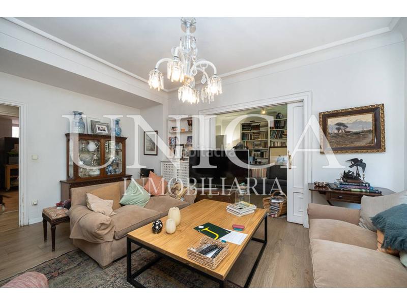 Foto 4d55f62c-6c46-4b70-a135-8553ca294a86. Piso exclusiva vivienda con terraza en El Viso en Madrid