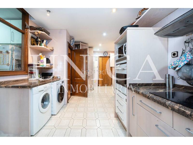 Foto 023a27af-e0a2-491e-a3d3-0c04ca72b0cf. Duplex with heating parking in Costillares Madrid