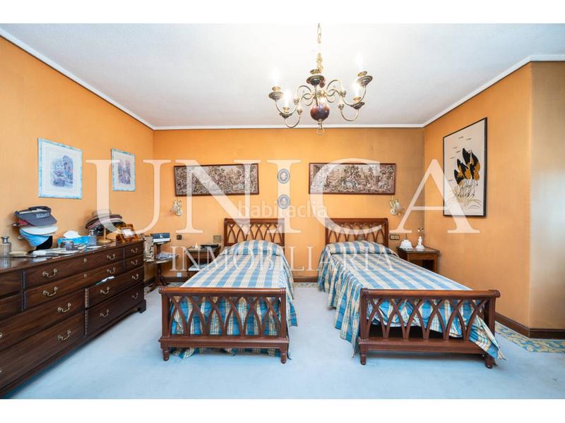 Foto 3d47e0be-9daf-4cb8-9515-3fbf546b94ba. Duplex with heating parking in Costillares Madrid