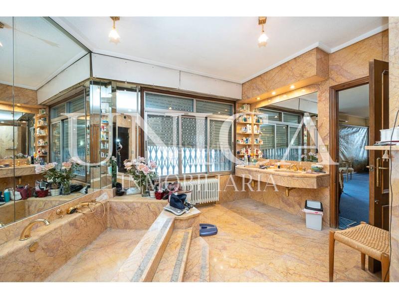 Foto 3e6acc7c-a8b2-4345-8f14-e2e83b8ff562. Duplex with heating parking in Costillares Madrid