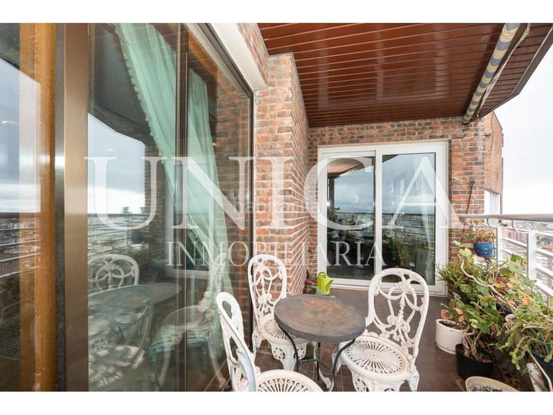 Foto 4d60d252-963d-46cf-bcbc-f90b7ece99af. Duplex with heating parking in Costillares Madrid