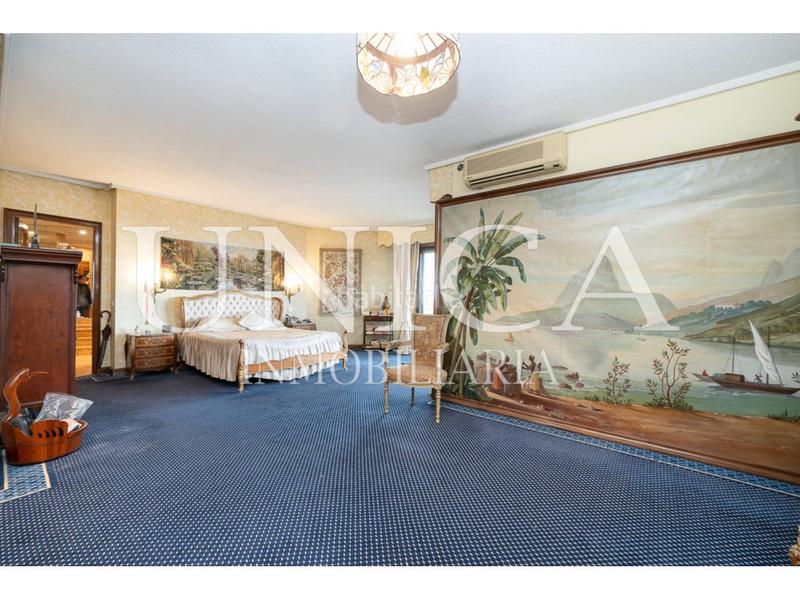 Foto 55ac81aa-61c3-4601-90e6-b6fa3509b2a0. Duplex with heating parking in Costillares Madrid