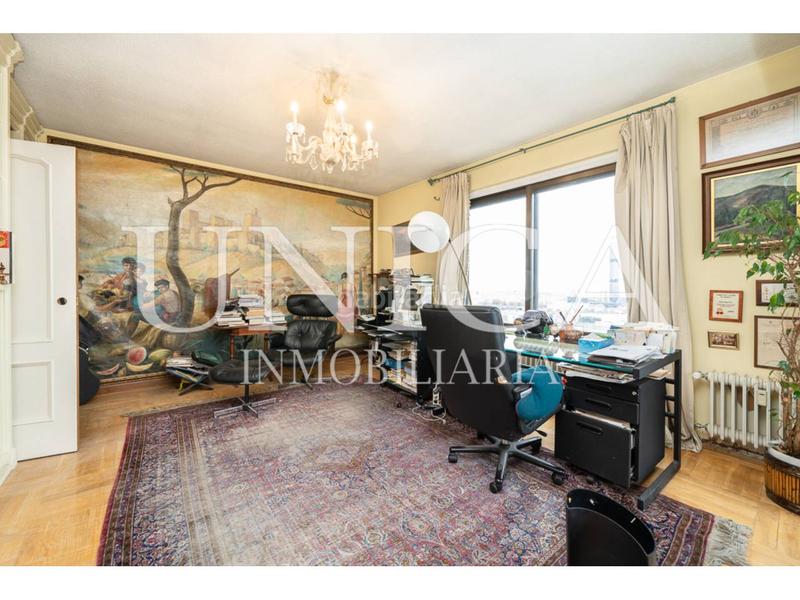 Foto add4f529-c78f-466d-b516-73661a58a374. Duplex with heating parking in Costillares Madrid