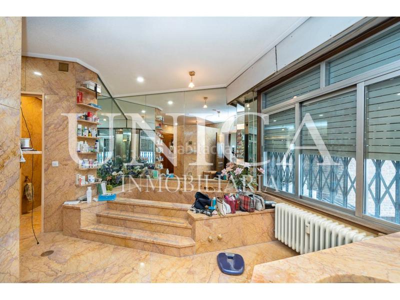 Foto d9bbf783-63a4-4cab-9eef-2a87b4ee59f2. Duplex with heating parking in Costillares Madrid