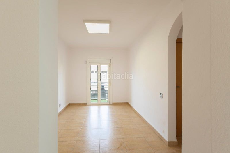 Foto f8b485a9-68e6-4a39-8270-856ab26bb3b4. Pis a Roc Blanc Terrassa