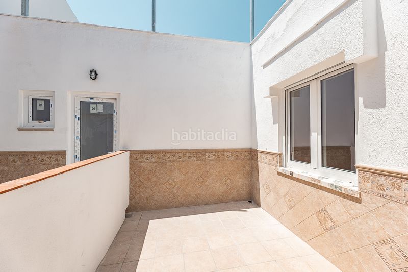 Foto c0f39288-1b92-4972-9b7f-d3d0663b7826. Casa adossada amb aparcament a La Serreta Rubí