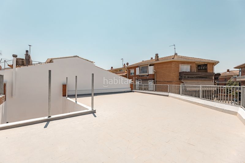 Foto 969d4868-29b6-4683-b47e-12e5c4d9d0bd. Casa adossada amb calefacció a La Serreta Rubí