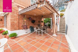 Chalet  Carrer de tramuntana. Chalet con 8 habitaciones con parking, piscina y aire acondicion