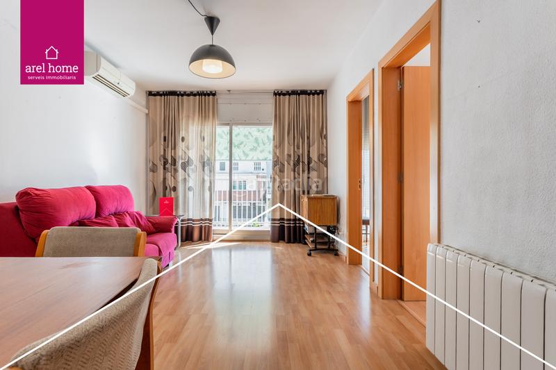Foto 82a07790-8222-48c0-b0e7-aa8521a7a9ba. Piso  de 4 dormitorios con terraza y balcón con plaza de parquing opcional en Esplugues de Llobregat