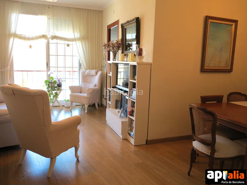 Foto f64071da-2f6a-4ec9-97be-4304dd7265f0. Pis amb calefacció a La Plana Esplugues de Llobregat