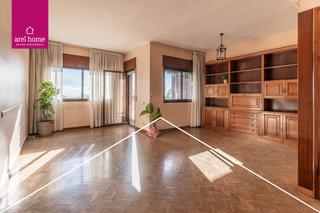 Appartement à Centre. Piso amplio en finco con ascensor para reformar a tu gusto