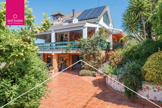 Chalet  Carrer bruc. **casa independiente en cervelló: tu refugio ideal a 25 minutos