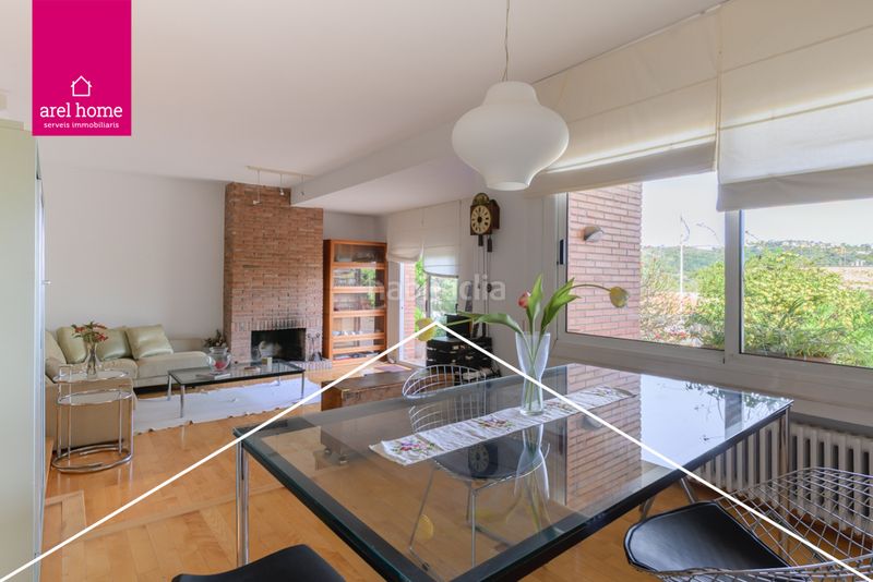 Foto 4c7d696f-ec16-42ed-ac6e-9b32dc03776f. Chalet espacio y modernidad a tu alcance. en La Plana-Bellsoleig Sant Just Desvern