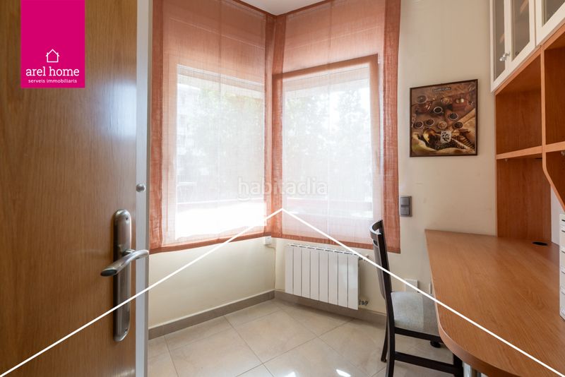 Foto a02f7fff-fa18-4336-bfe8-54ca53460bd2. Etagenwohnung in Centre Esplugues de Llobregat