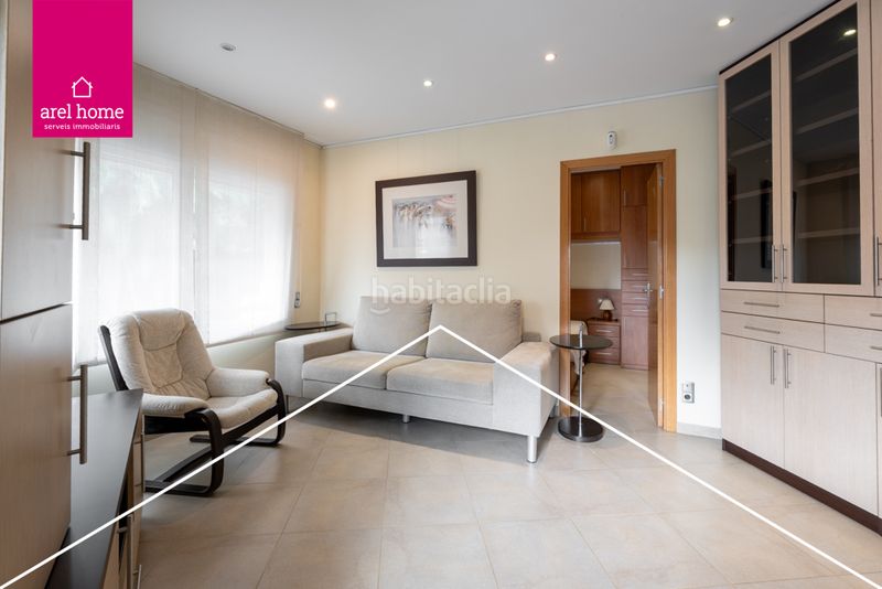 Foto cf2e9076-a83b-457a-bb2f-5a6f679c0dda. Etagenwohnung in Centre Esplugues de Llobregat
