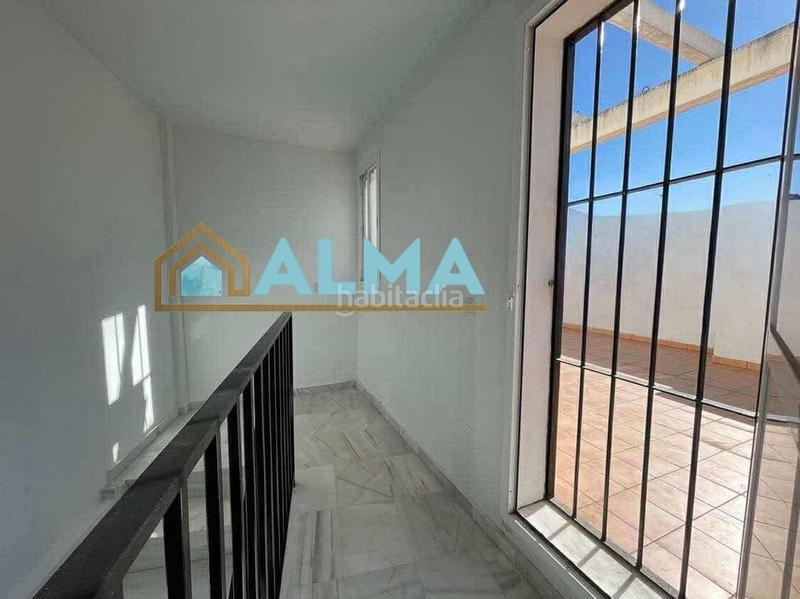 Foto 5aa934ca-ab1a-409d-875f-6af82b1b6547. Casa adossada a Los Pinos Algeciras