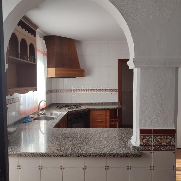 Foto 28366010-3d82-492a-bbd8-1b0a2c27758b. Casa con camino parcheggio in Villarrubia Córdoba