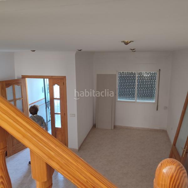 Foto 548d7129-1100-477a-b87d-bc0f91c6bd92. Casa con camino parcheggio in Villarrubia Córdoba