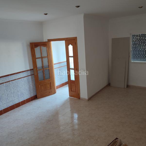 Foto d3c73c0c-e30f-46f5-a5dd-5f5da154db99. Casa con camino parcheggio in Villarrubia Córdoba