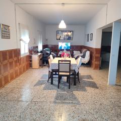 Casa adossada a El Higuerón. Vendo casa