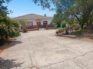 Chalet in Calle la cigarra baja 157